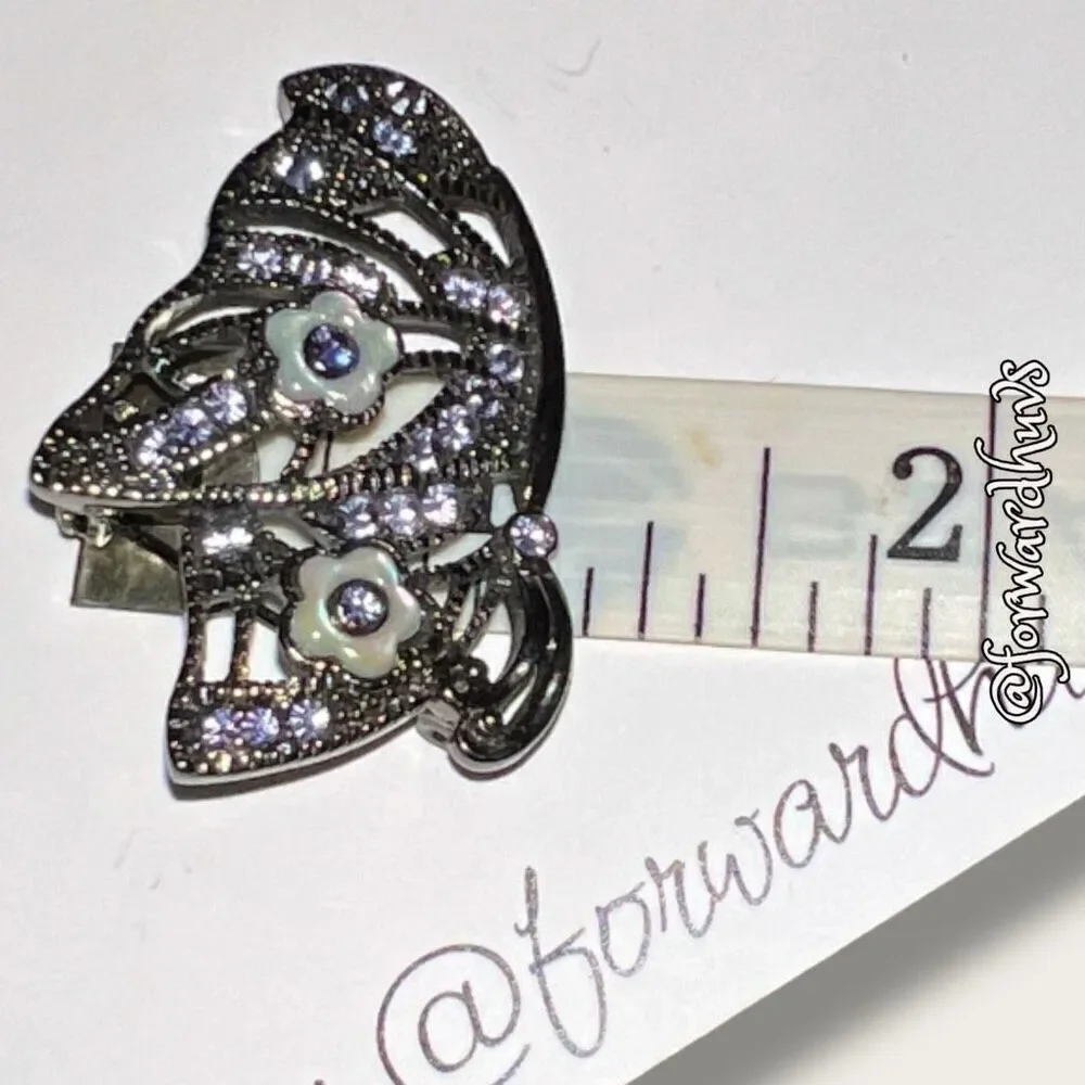No Brand captivating butterfly